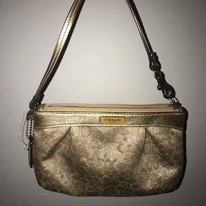 Coach Wristlet beige monogram